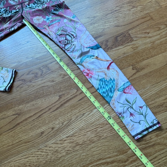 Yoga Democracy pretty in pink butterfly eco friendly leggings XS - Picture 6 of 9